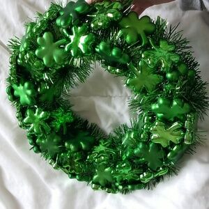 COPY Green Shamrock Wreath 13 inches wide New